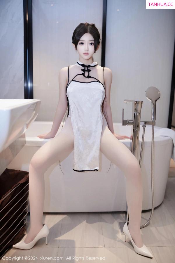   [XiuRen]高清写真图 2024.02.19 No.8104 奶茶味的包子 丝袜美腿第10张图片